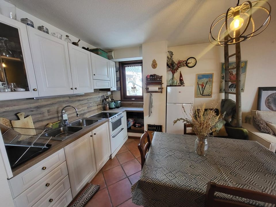 Duplex centre Montgenèvre - 4 pers. - FR-1-266-308 Apartment in Montgenèvre