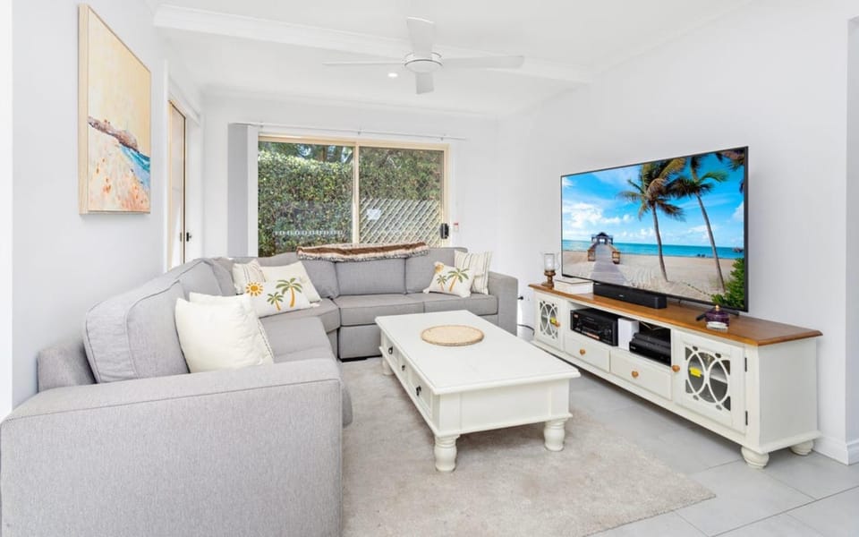 Ocean Tracks Apartment in Kiama