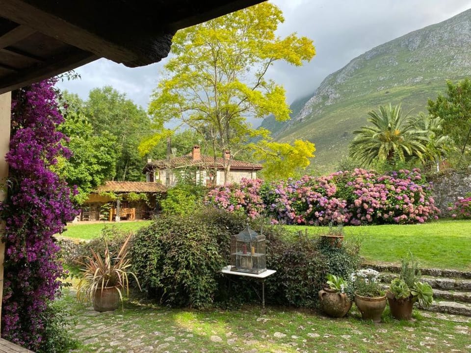 Casa Sandinel House in Asturias