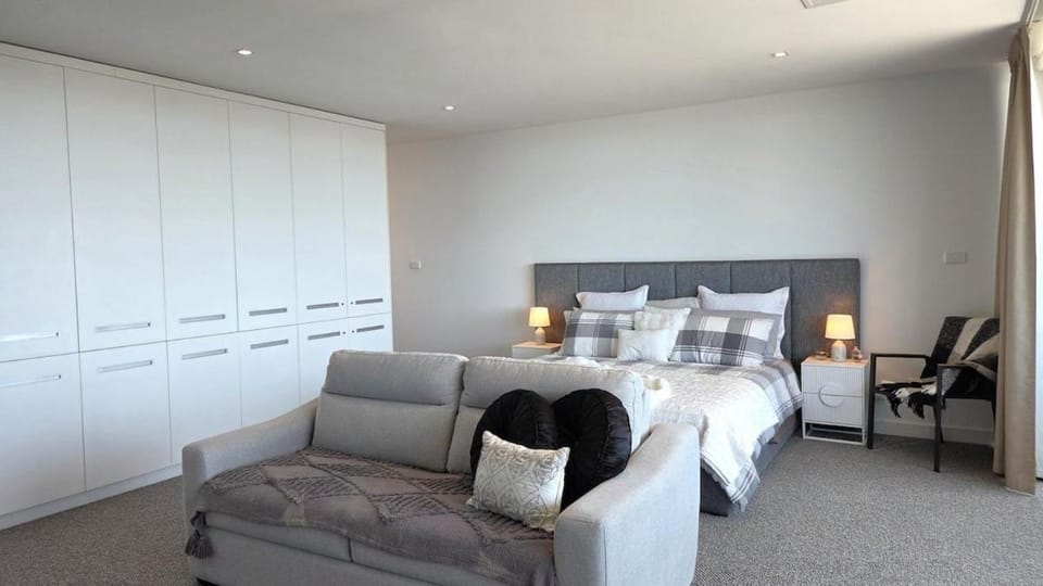 Beach & Bubbles House in Moonta Bay