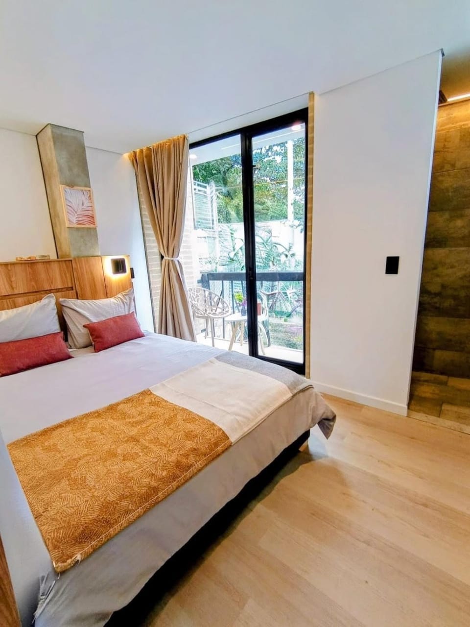 Bed, View (from property/room), Bedroom, towels