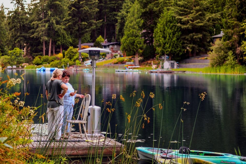 Birdsong lakeside serenity retreat Country House in King County