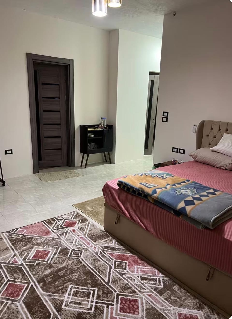Luxurious Sound System Room Near AUC Hotel in New Cairo City