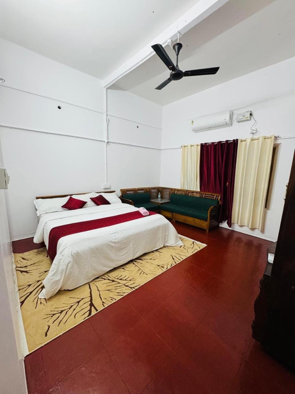 Lifepalace House in Kerala