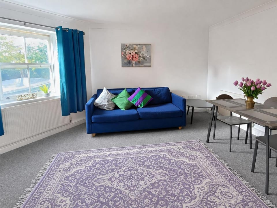Living room, Seating area, Bedroom