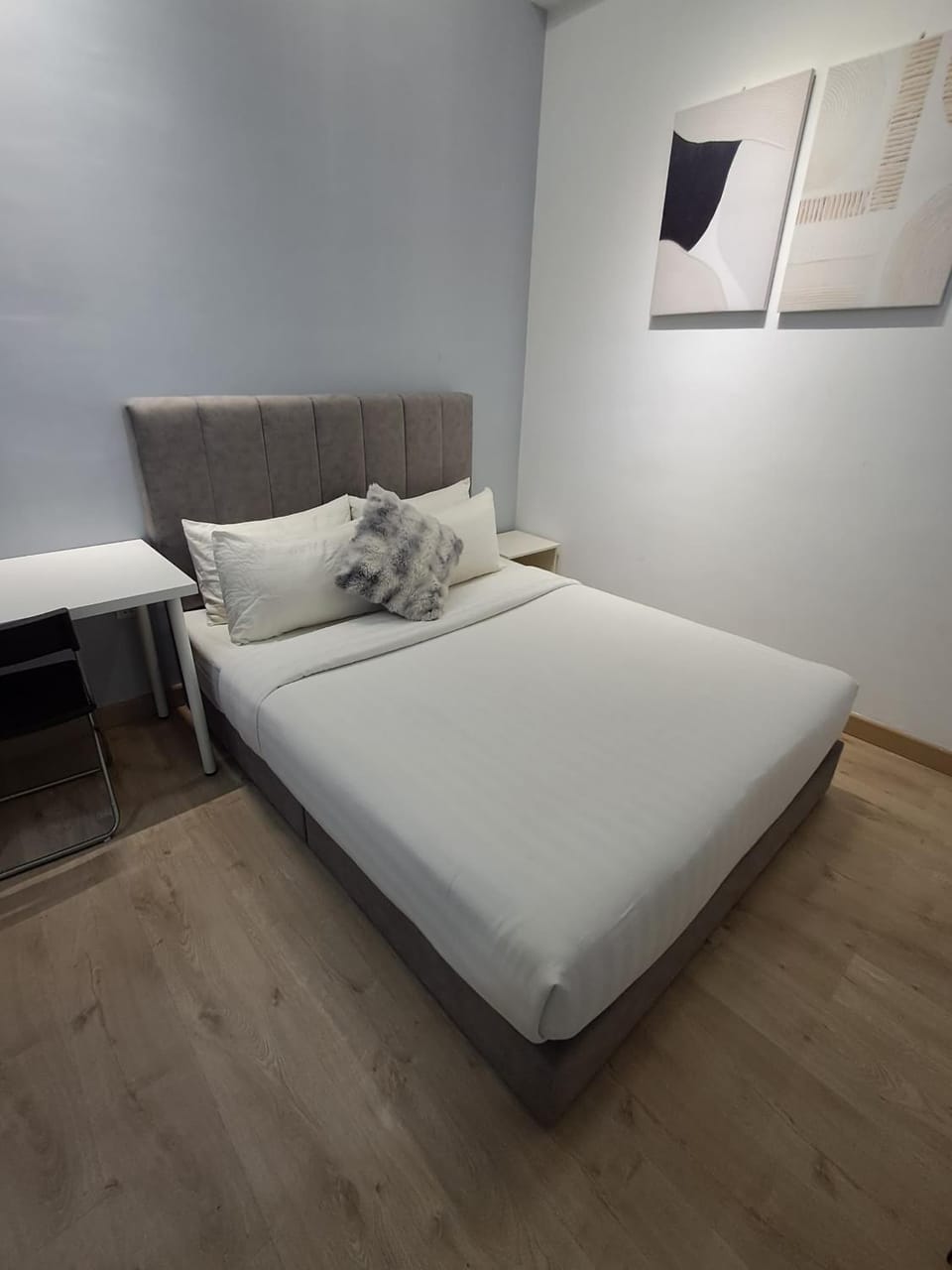 Bed, Photo of the whole room