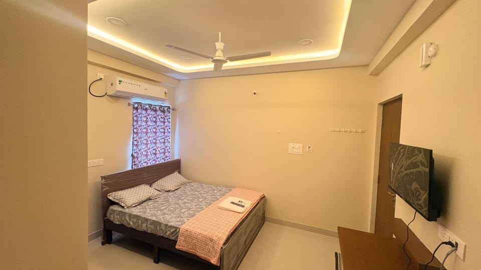 Vaaraahi Elite Guest House N4 Apartment in Hyderabad