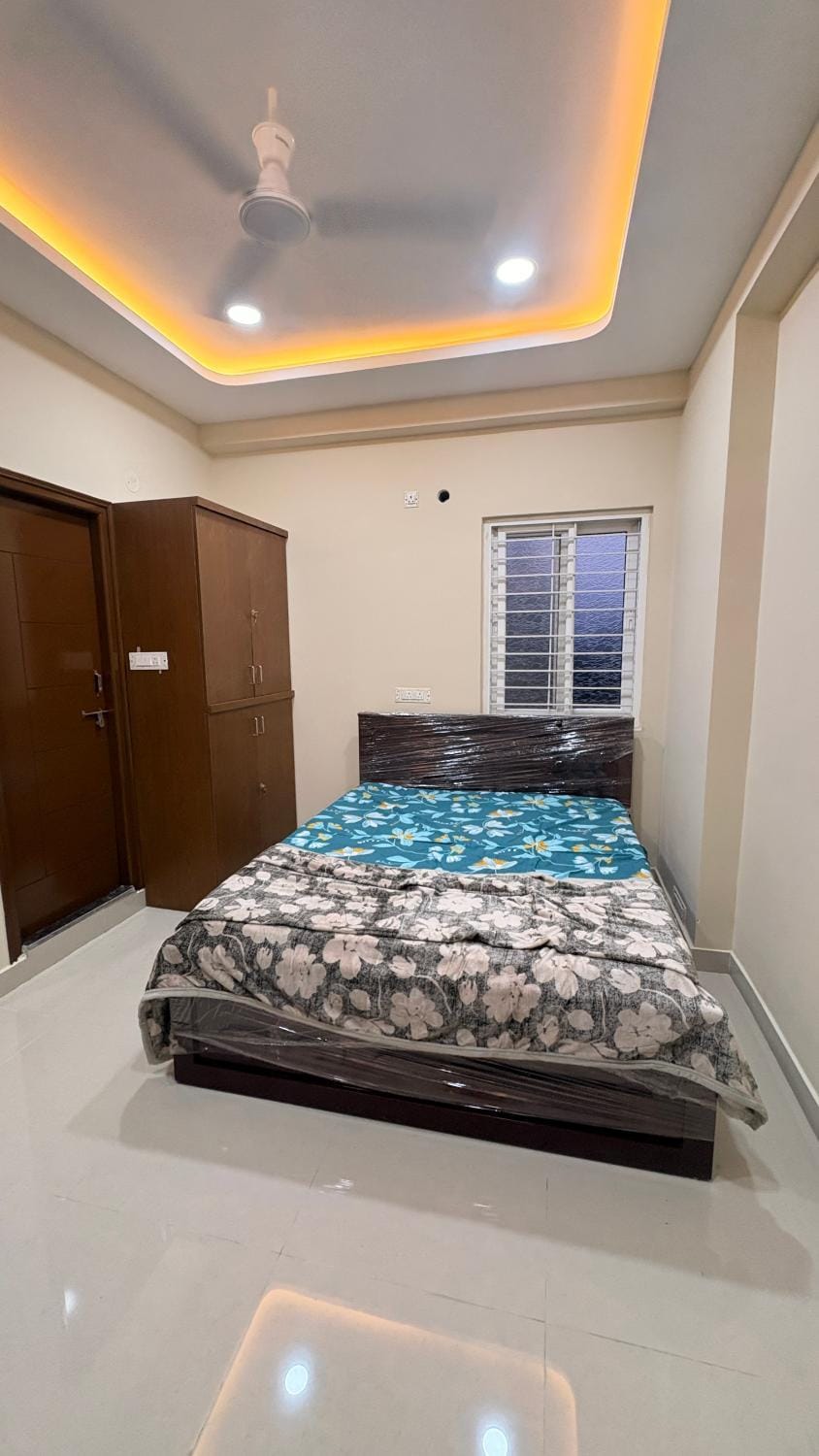 Vaaraahi Elite Guest House N4 Apartment in Hyderabad