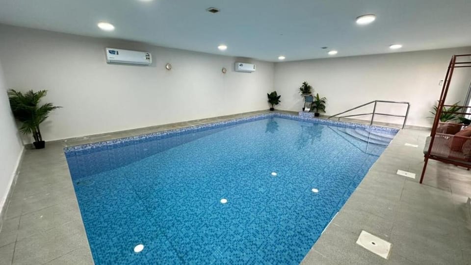 Al Hawli pool gathering Chalet in Oman