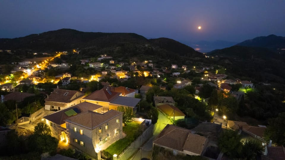 Dervisia Stonehouse 4 Apartment in Peloponnese, Western Greece and the Ionian