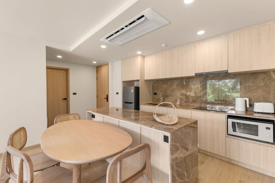 Ozone Laguna - 2 BR Condo Apartment in Choeng Thale