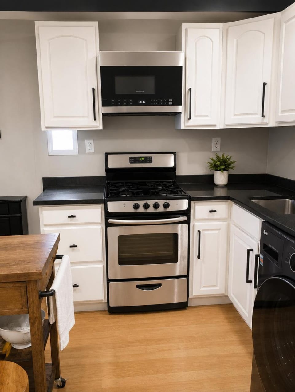 Cozy Private Studio Bed and Breakfast in Des Moines