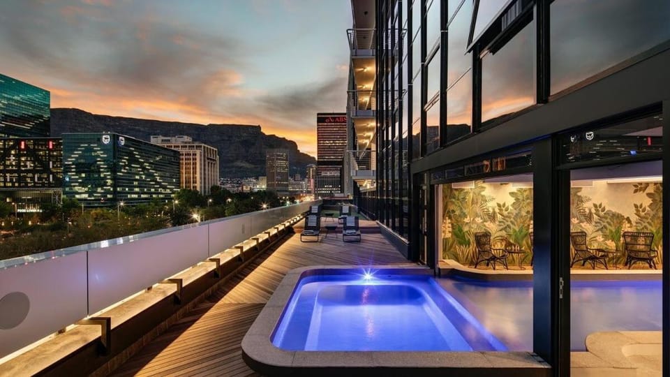 Luxury Onyx Apartment Apartment in Cape Town