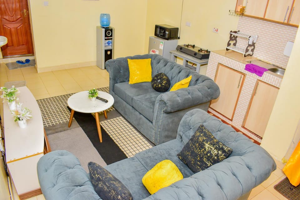 Kitchen or kitchenette, Living room