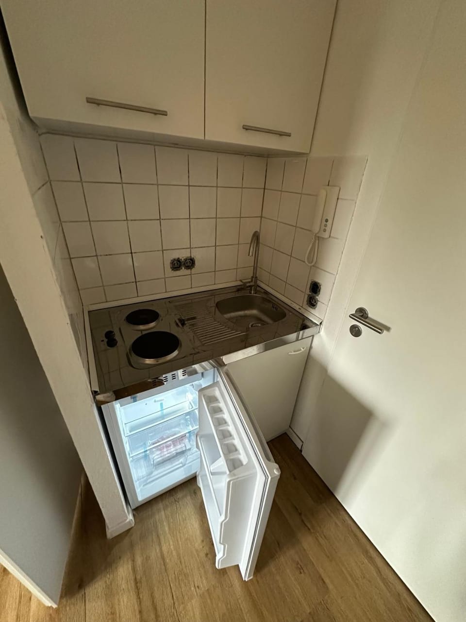 Erstbezug nach Sanierung - Charmantes & modernes Zuhause in Mannheim Apartment in Mannheim