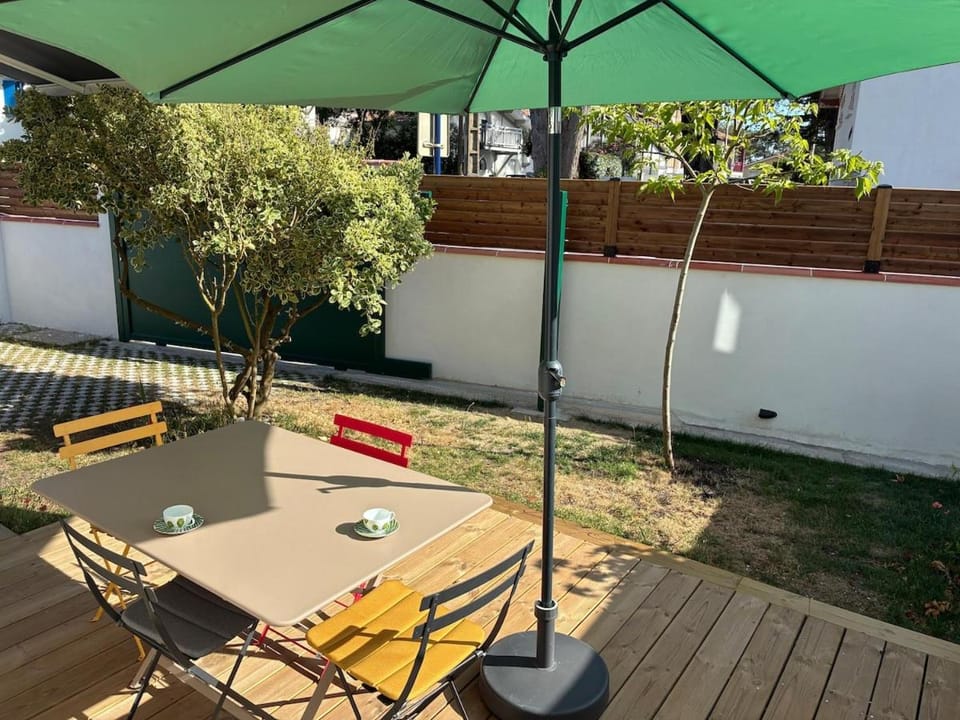 Patio, Garden, Garden view