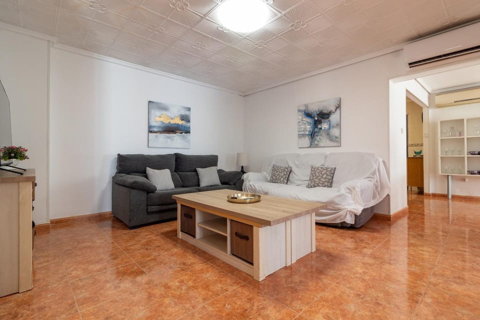 Communal lounge/ TV room, Living room