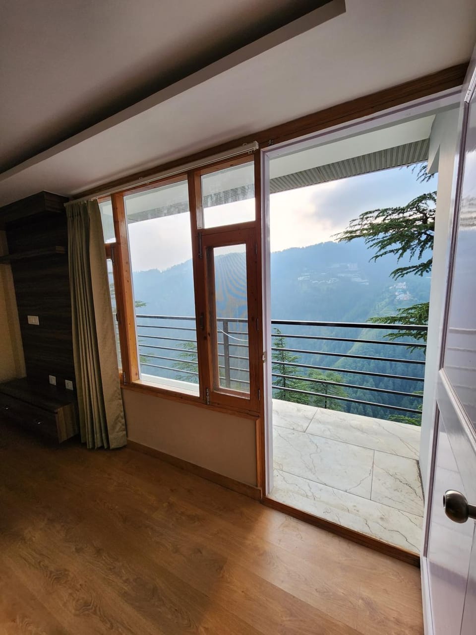 DeodarBliss-Kufri hill view retreat Villa in Himachal Pradesh