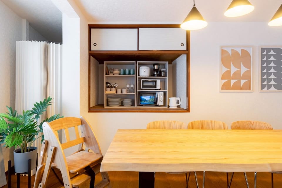 Coffee/tea facilities, Seating area, Dining area
