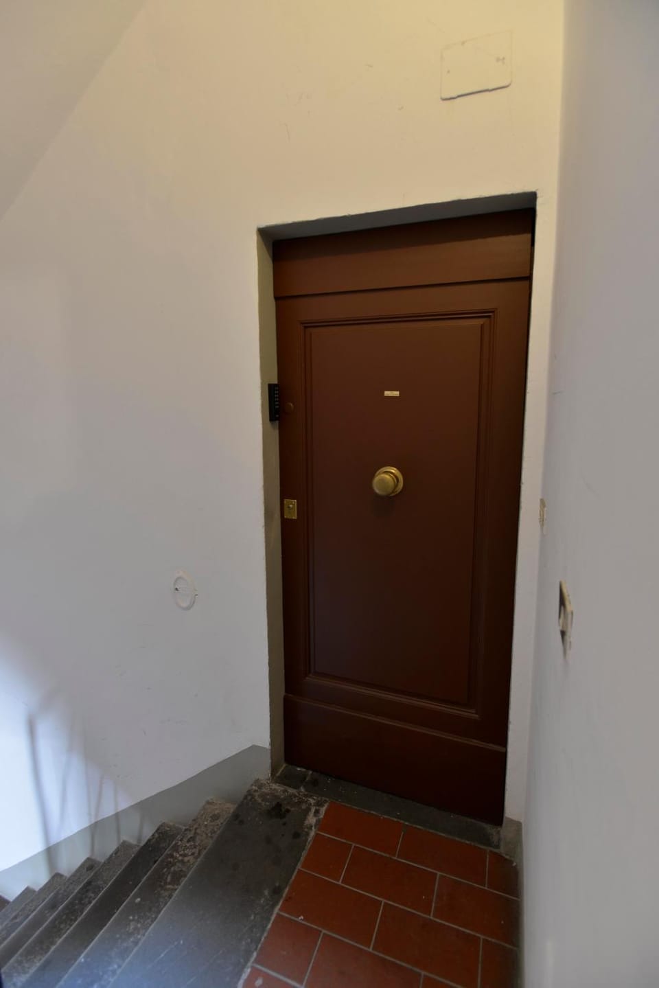 Facade/entrance, Internal: Not applicable to any particular room