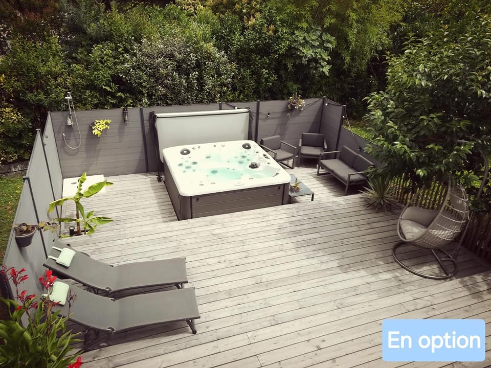 Studio cosy - Petit-déjeuner et jacuzzi en option House in Occitanie