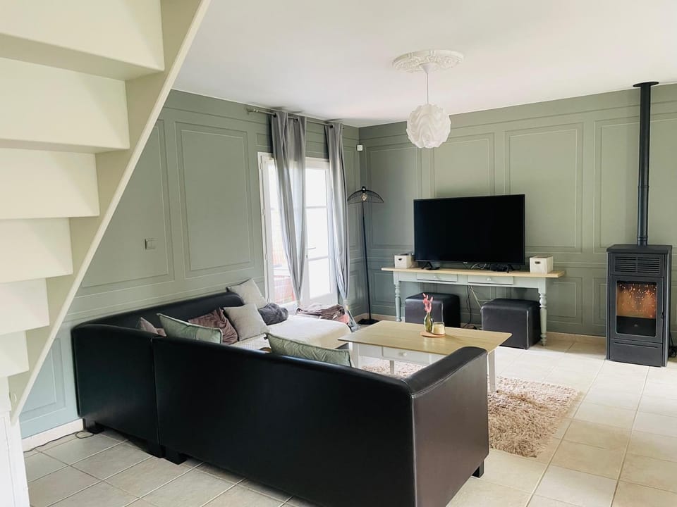 Maison Levant - Contemporaine à Rives-de-Lyon House in Pays de la Loire