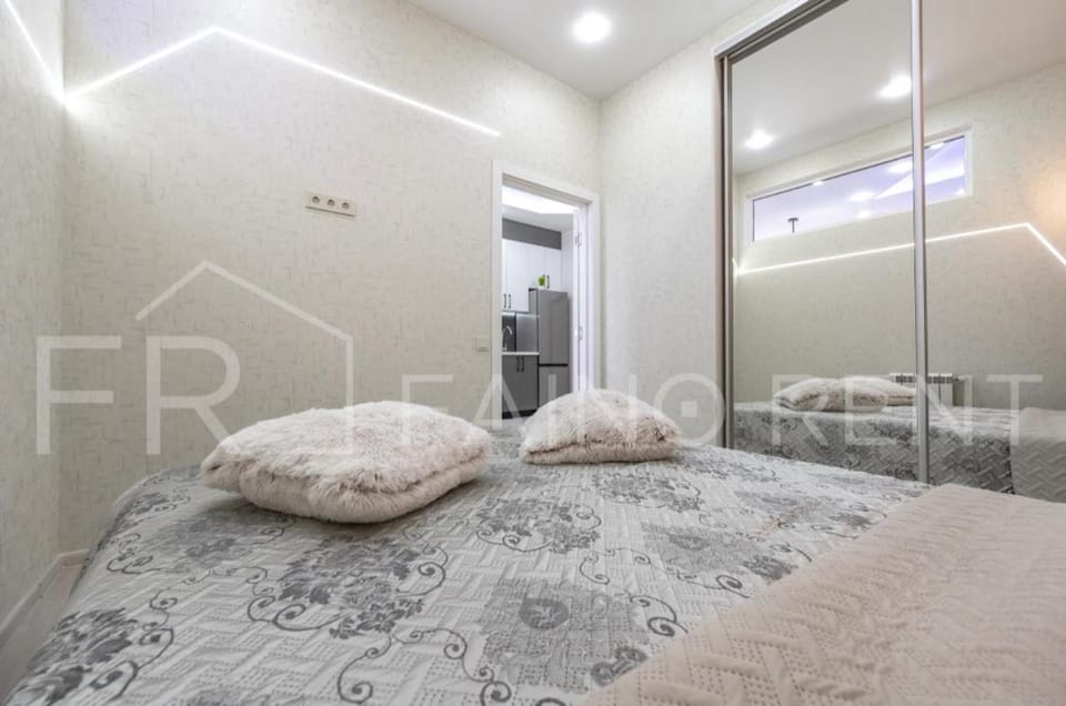 2к квартира з панорамним видом в Аркадії 5010 fainorent Apartment in Odessa