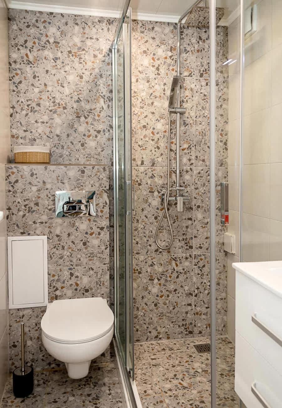 Shower, Toilet, Bathroom