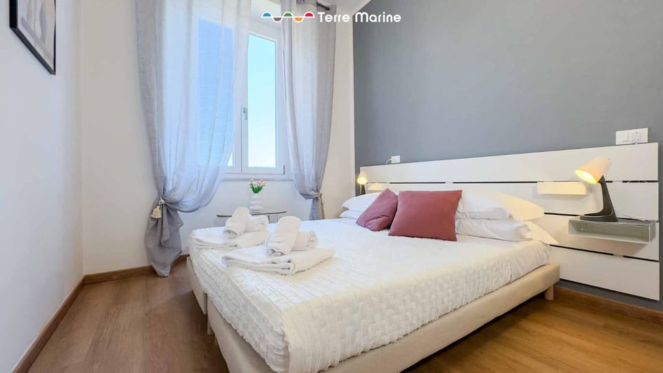 Adel, Terre Marine Apartment in Sarzana