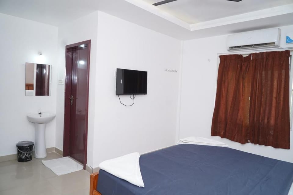 TV and multimedia, air conditioner