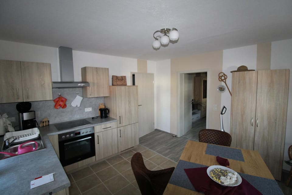 Property building, Kitchen or kitchenette, Living room