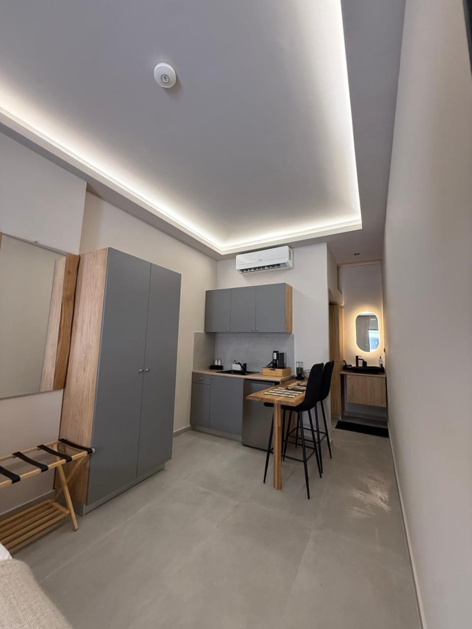 B&B Airport Stay Apartment in Decentralized Administration of Attica
