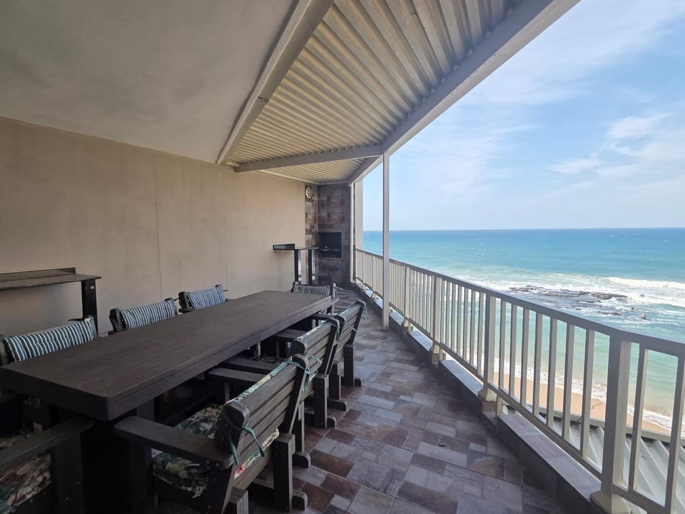 Umdloti Beachfront Haven Apartment in KwaZulu-Natal