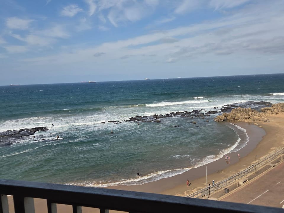 Umdloti Beachfront Haven Apartment in KwaZulu-Natal