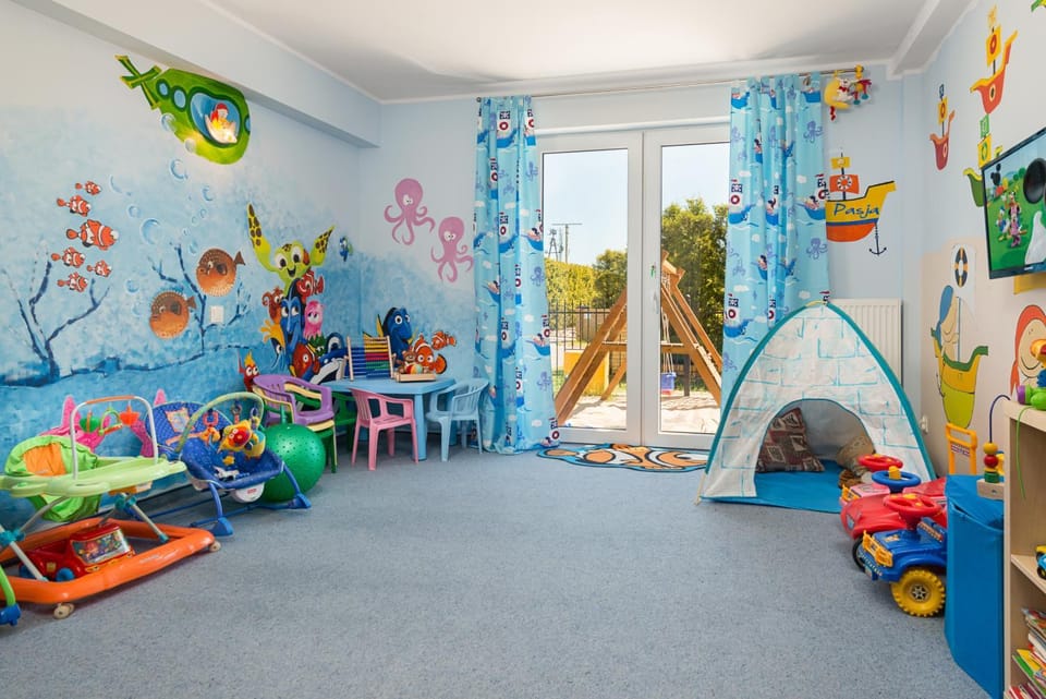 Children play ground, Kids's club