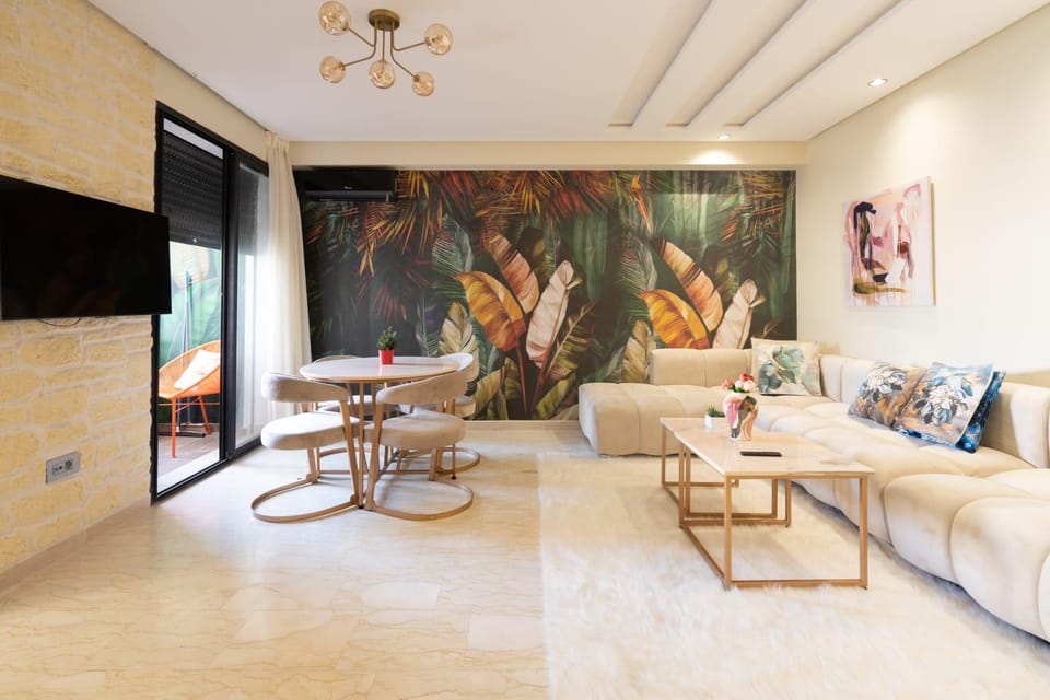 Studio face station train et tramway Oasis Apartment in Casablanca