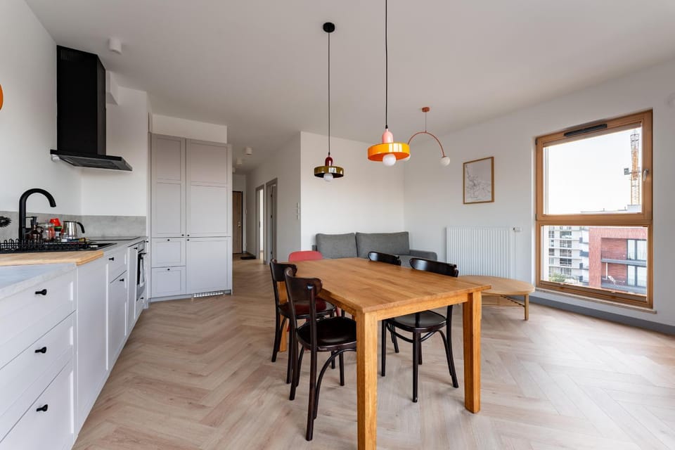 Kitchen or kitchenette, Dining area, stove