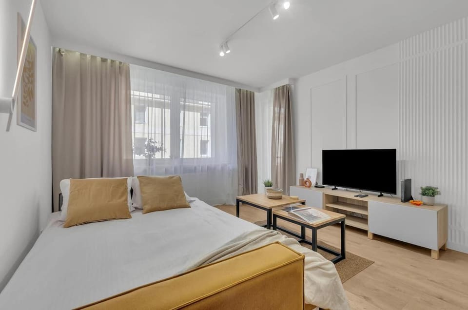 My Praga Nest Metro Szwedzka AC&Parking Apartment in Warsaw