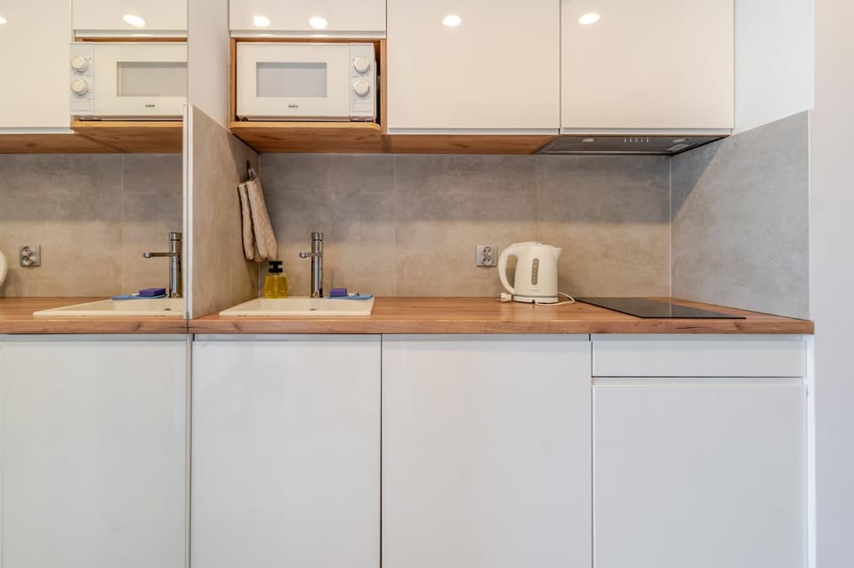 Kitchen or kitchenette, stove