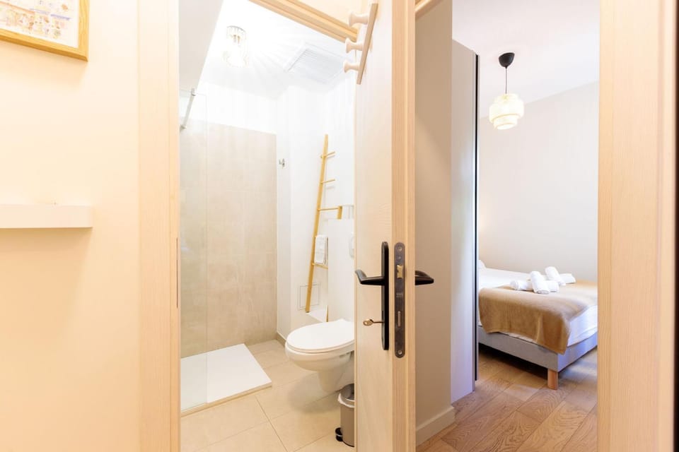 Bathroom, Bedroom