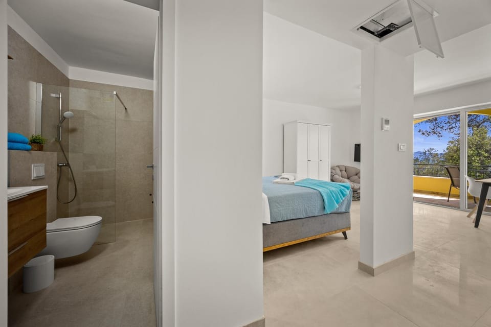 Beachfront Villa Nella Apartment in Zadar County