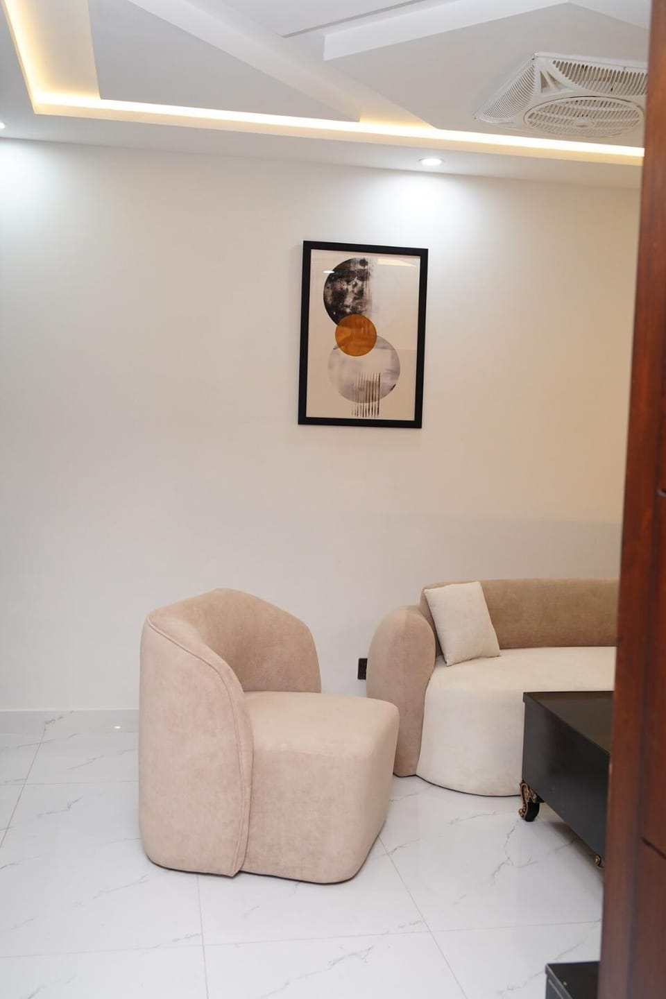 Living room, Seating area