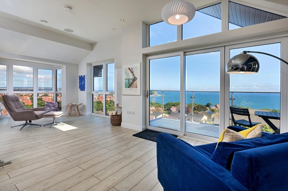 View (from property/room), Living room, Dining area