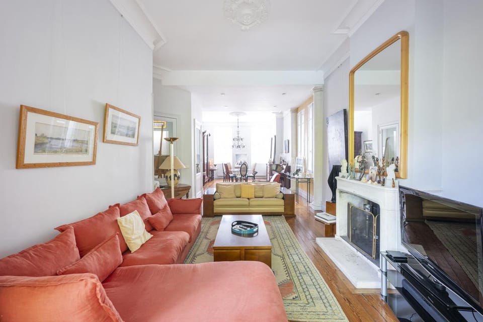 Communal lounge/ TV room, Living room