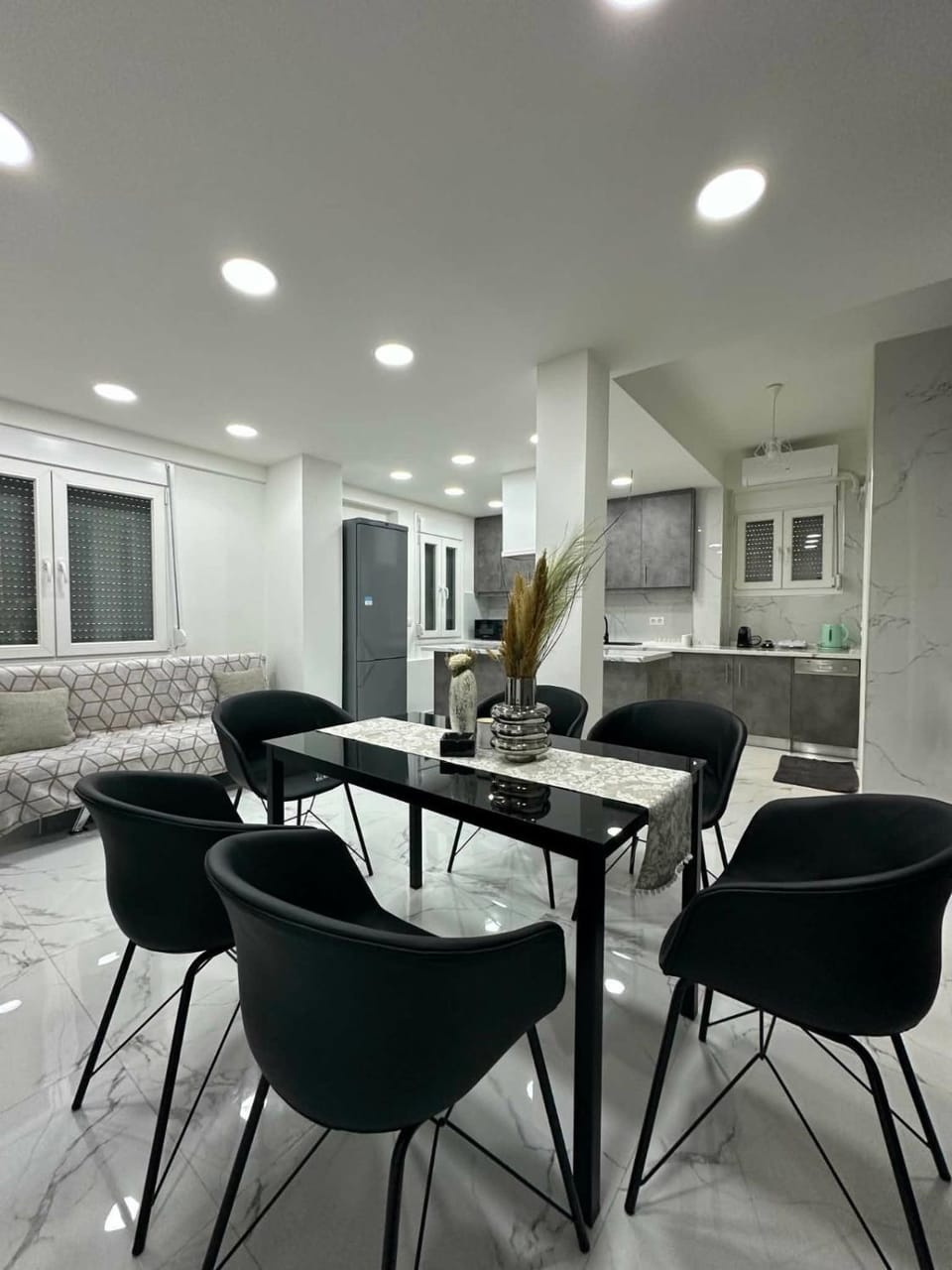 Urban Princess Modern 2BR Nikaia near Piraeus Port Apartment in Decentralized Administration of Attica