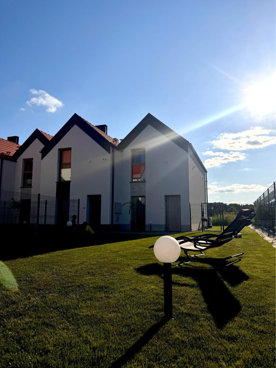 Property building, Day, Natural landscape, sunbed