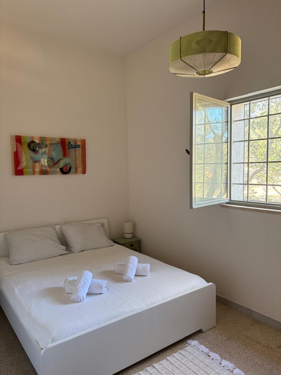 Bed, Bedroom, air conditioner