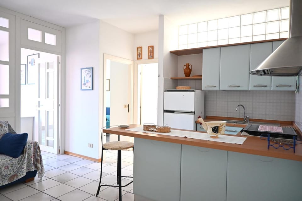 S376 - Sirolo, trilocale con balcone attrezzato e posto auto Apartment in Sirolo