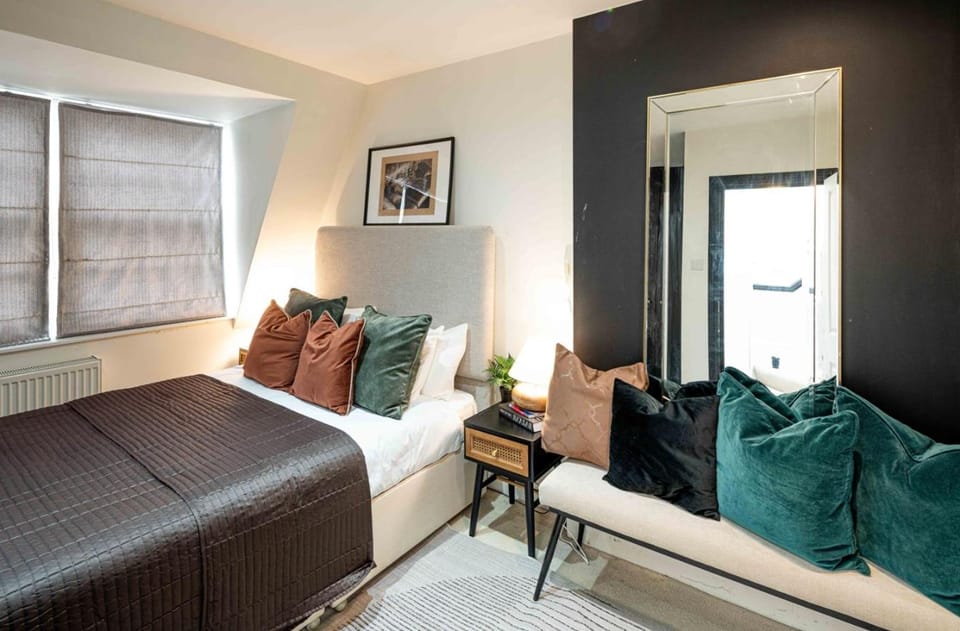 Elegant Stay in Westminster Apartment in City of Westminster