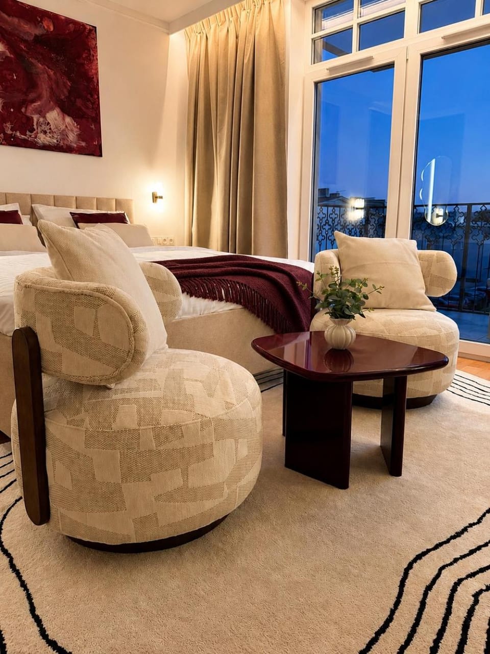 Living room, Seating area
